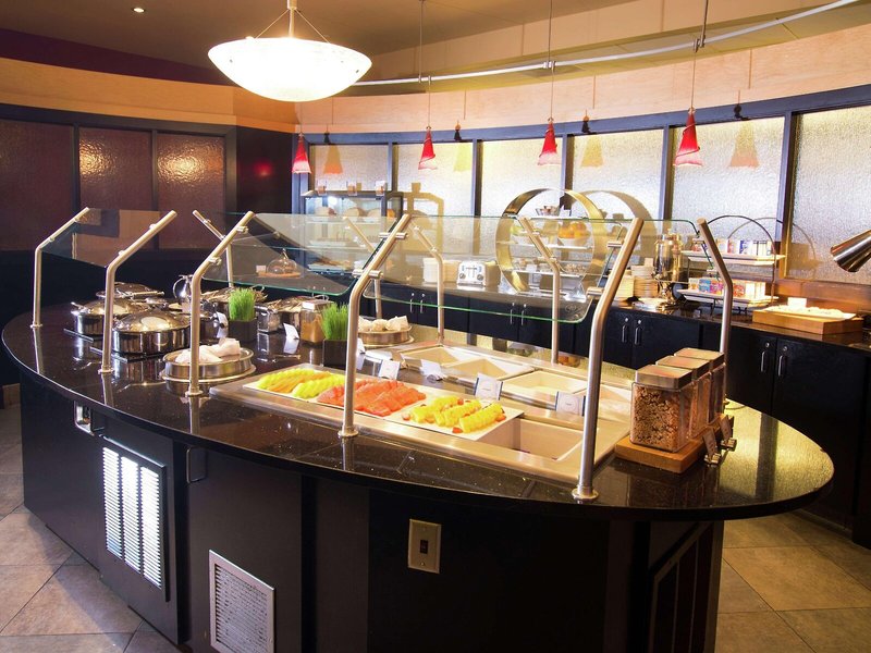 DoubleTree Suites by Hilton Detroit Downtown - Fort Shelby 16