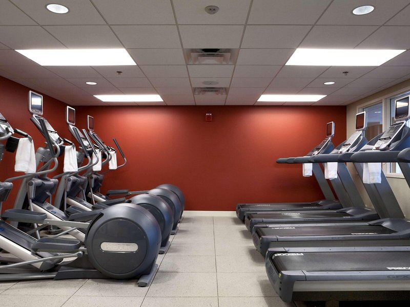 DoubleTree Suites by Hilton Detroit Downtown - Fort Shelby 25