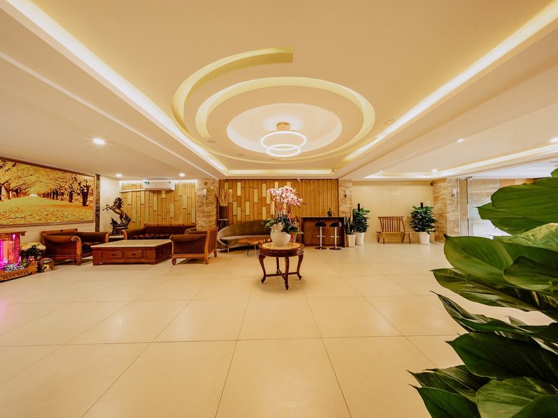 Happy Life Green Hotel 4