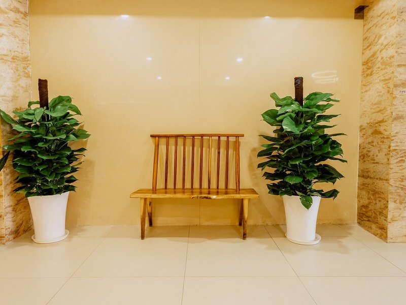 Happy Life Green Hotel 21