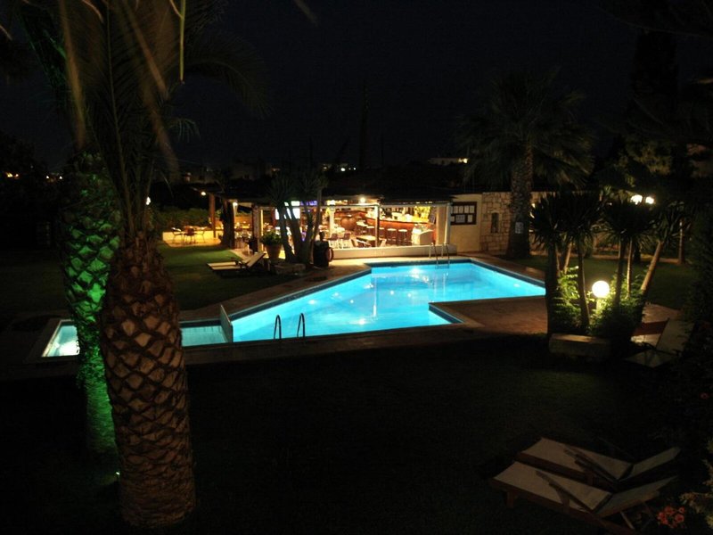 Classic Apartments 12