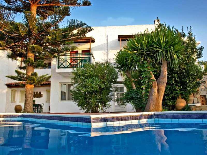 Classic Apartments 14