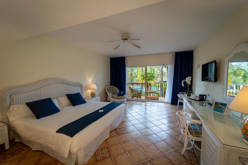 BlueBay Banus 31 - Room Example