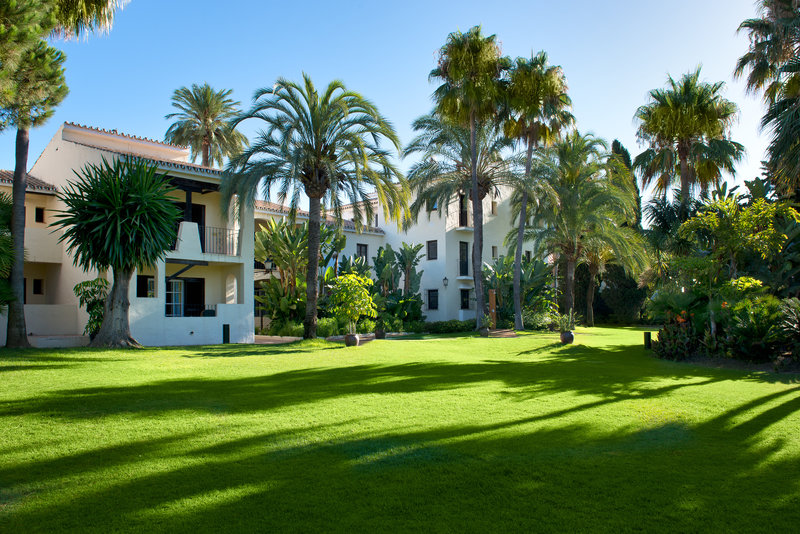BlueBay Banús 5
