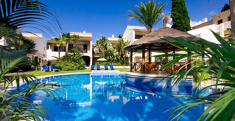 BlueBay Banús 2
