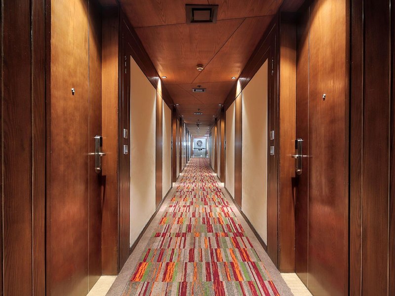 Ramada Gurgaon Central 39