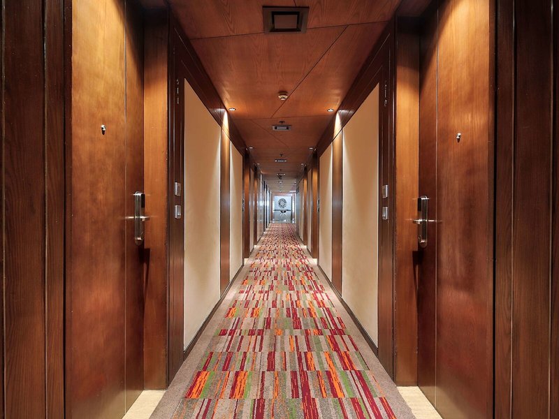 Ramada Gurgaon Central 40