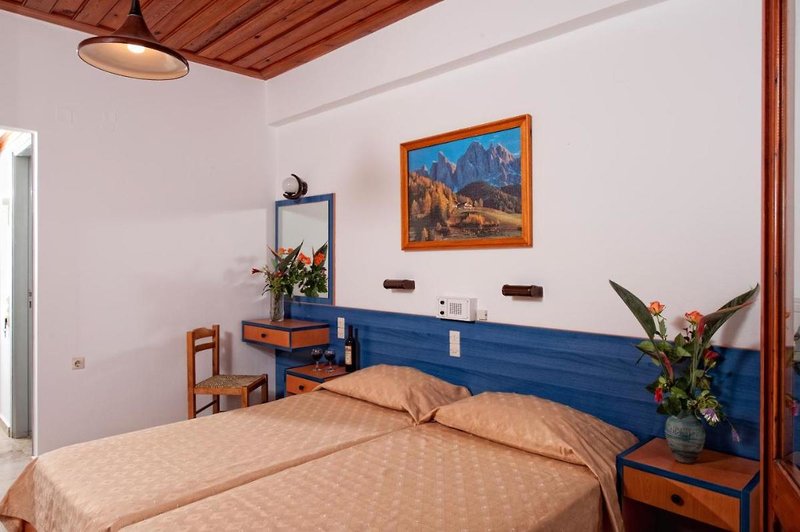 Vlachakis Beach Hotel 2