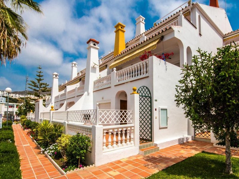 Las Rosas de Capistrano 2