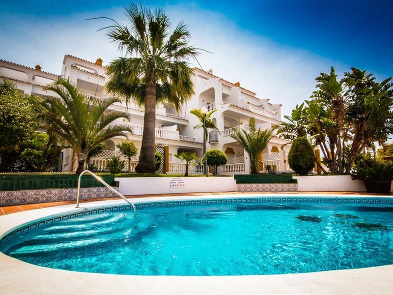 Las Rosas de Capistrano 16