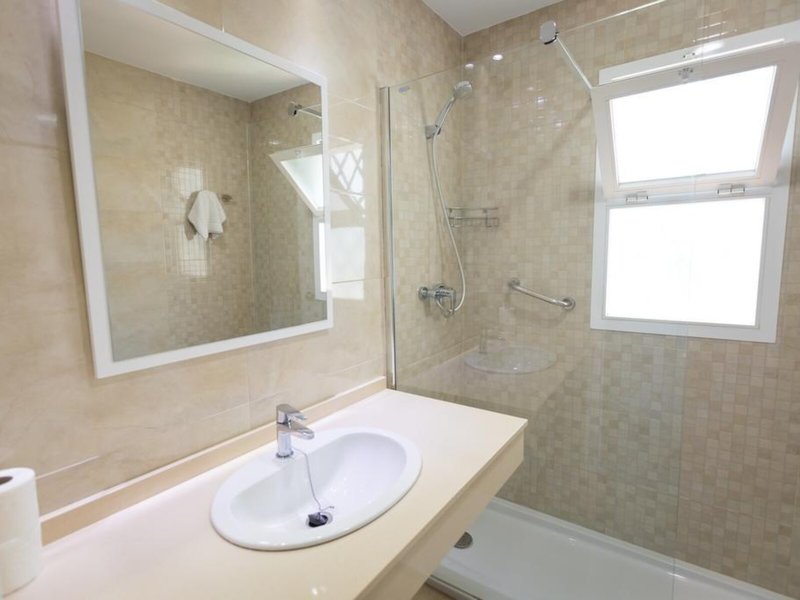 Las Rosas de Capistrano 43