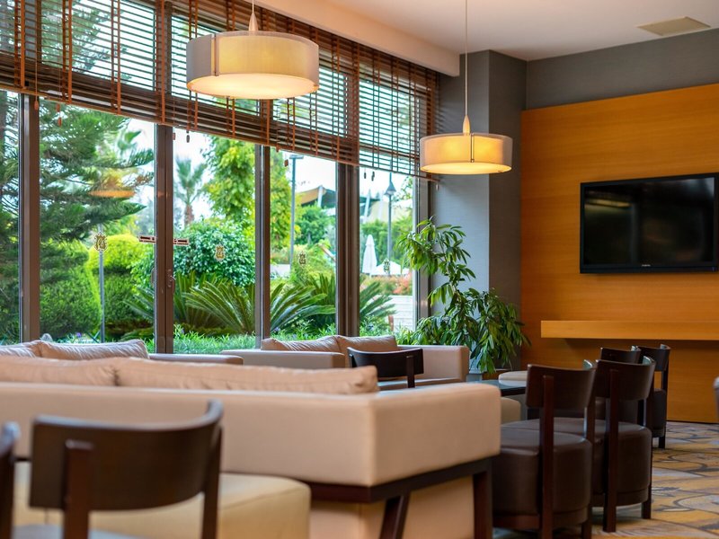 Commodore Elite Suites & Spa 50