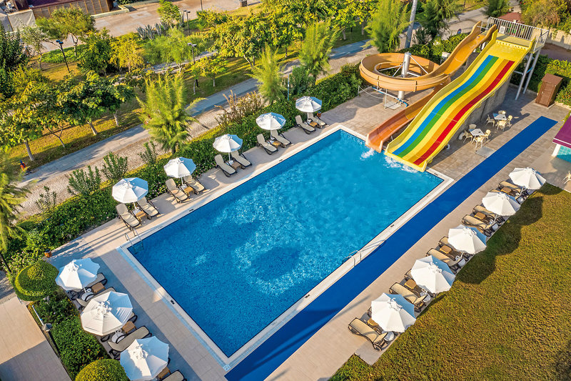 Commodore Elite Suites & Spa 19