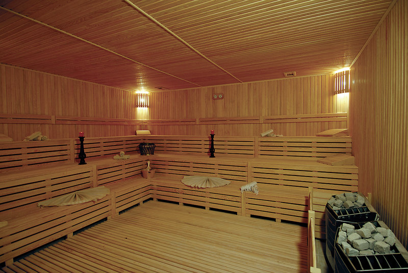 Commodore Elite Suites & Spa 37