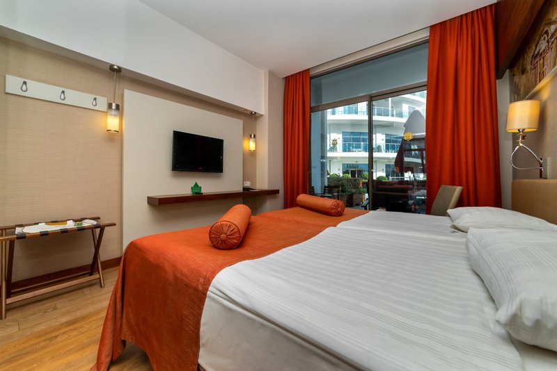 Commodore Elite Suites & Spa - Erwachsenenhotel ab 18 Jahren 15 - Room Example