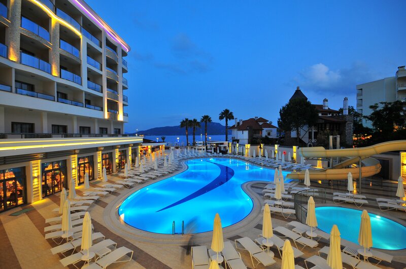 Golden Rock Beach Hotel 7