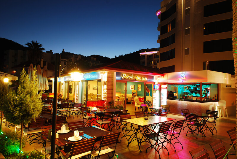 Golden Rock Beach Hotel 11