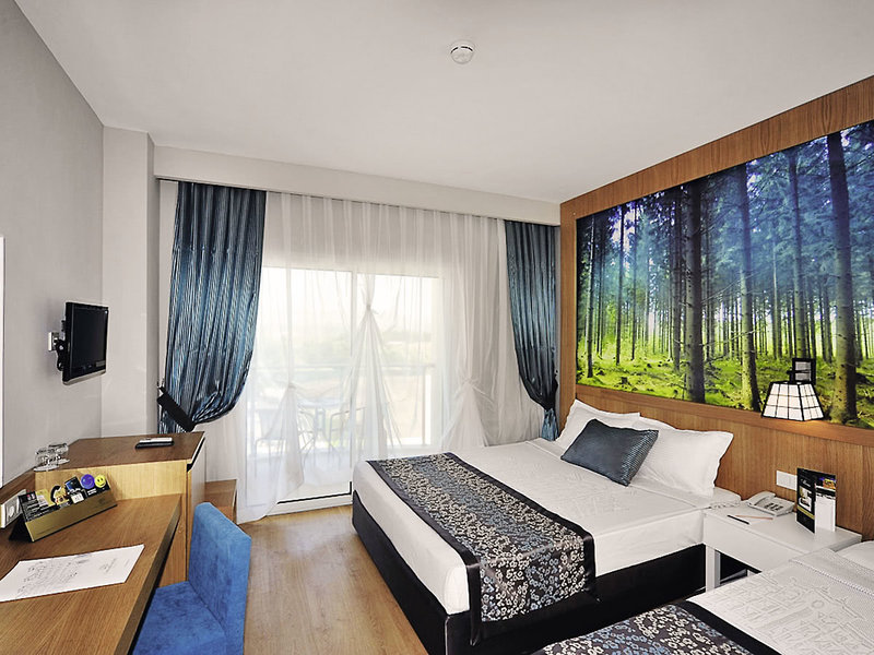 LRS Lake & River Side Hotel & Spa 3