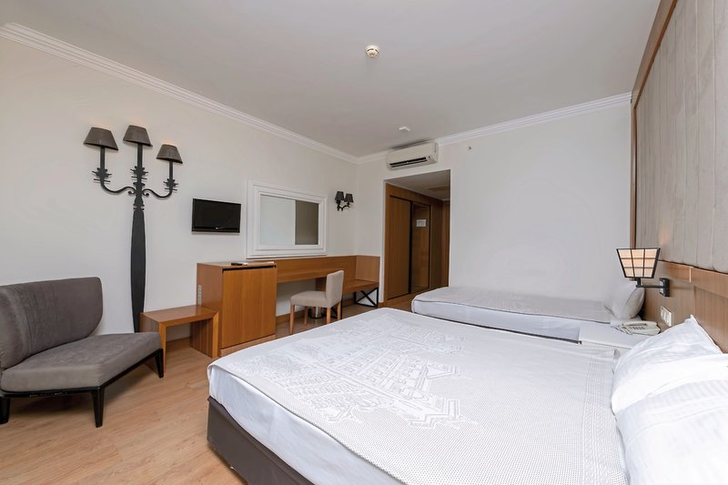 LRS Lake & River Side Hotel & Spa 7