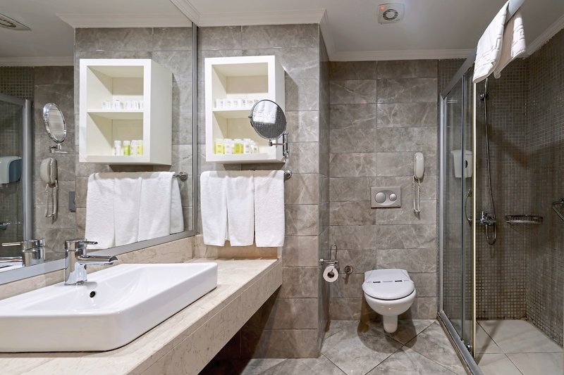 LRS Lake & River Side Hotel & Spa 8