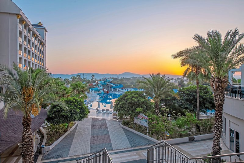 LRS Lake & River Side Hotel & Spa 13