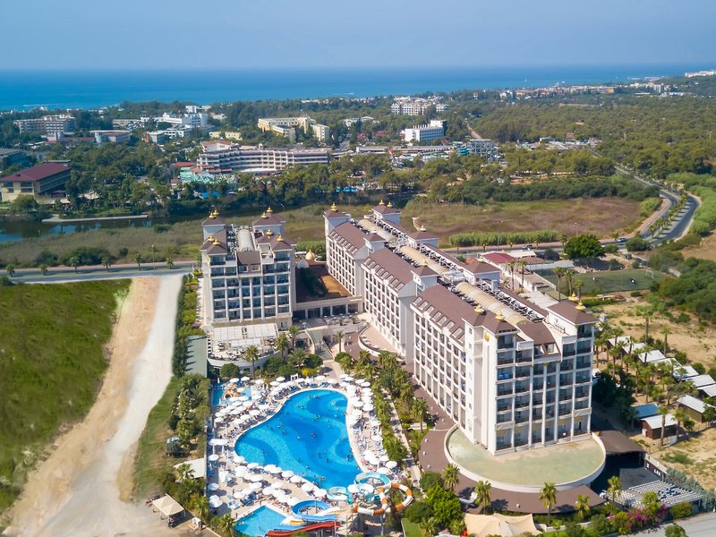 LRS Lake & River Side Hotel & Spa 9
