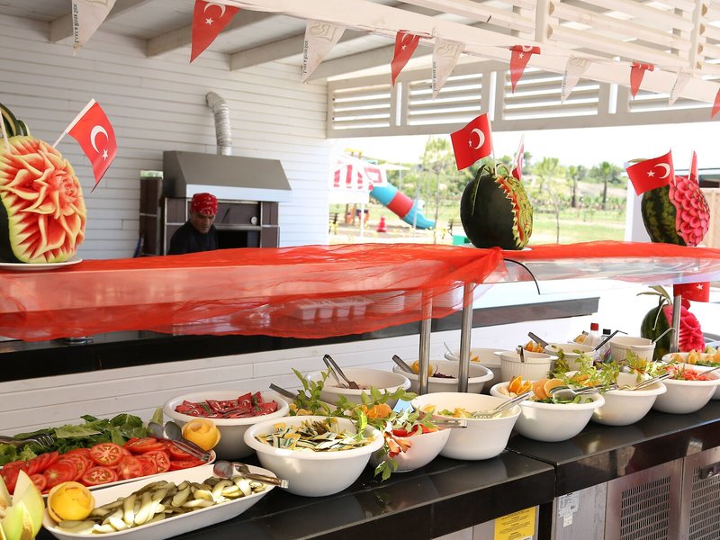 LRS Lake & River Side Hotel & Spa 26