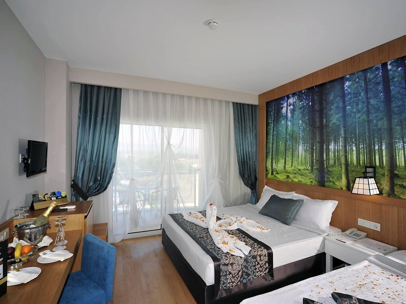 LRS Lake & River Side Hotel & Spa 44