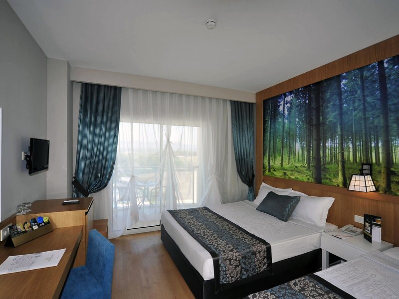 LRS Lake & River Side Hotel & Spa 46