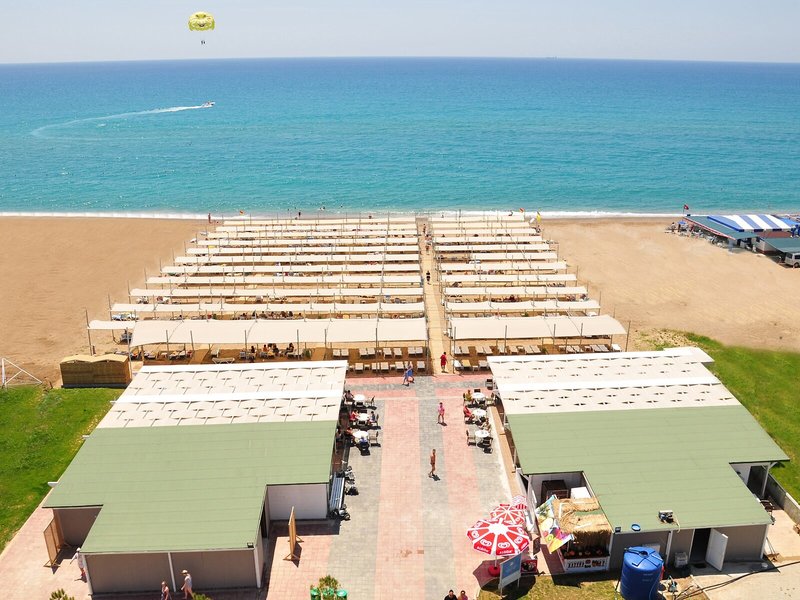 LRS Lake & River Side Hotel & Spa