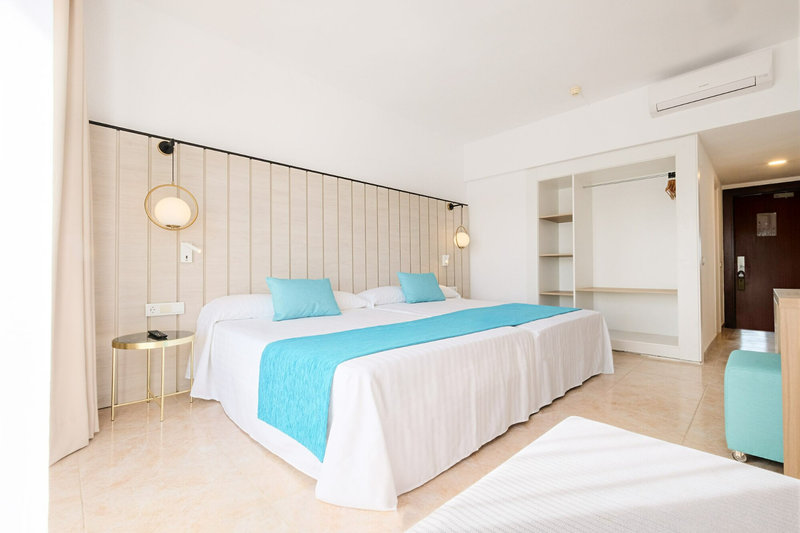 azuLine Hotel Llevant 5