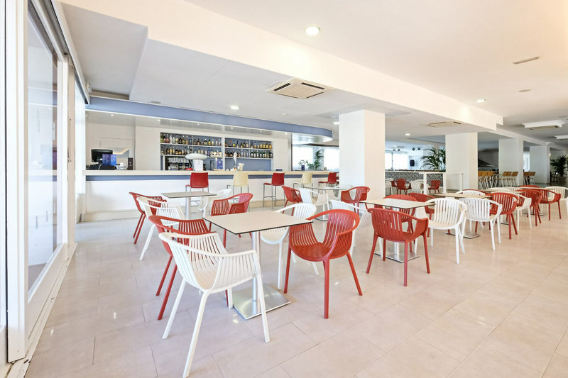 azuLine Hotel Llevant 9