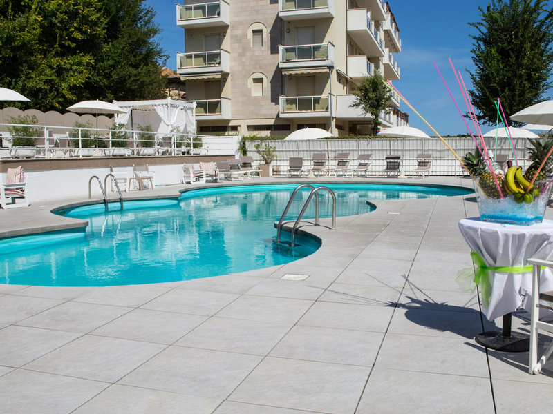 Oxygen Lifestyle Hotel 4