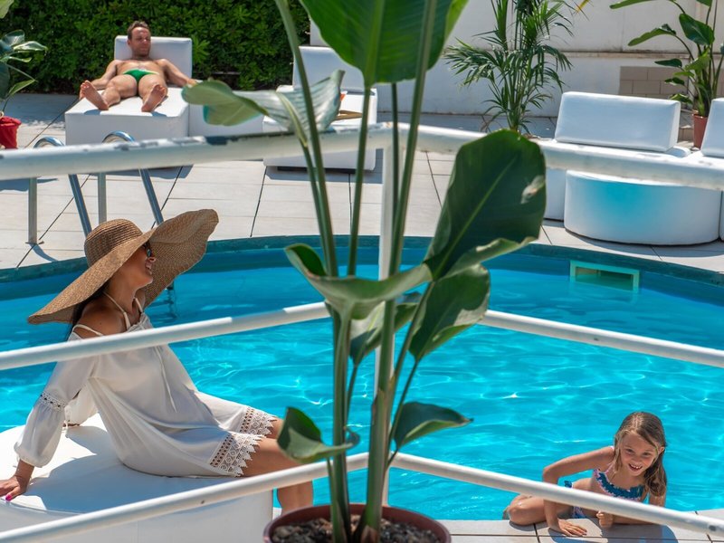 Oxygen Lifestyle Hotel 5