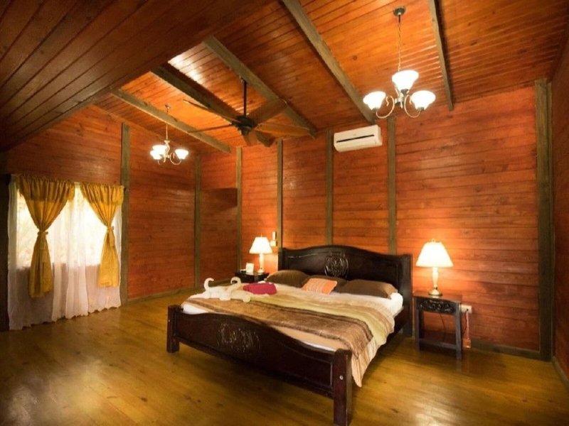 Blue River Resort & Hot Springs 4