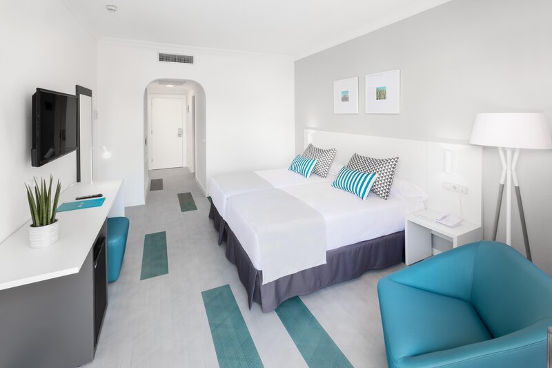 BlueSea Interpalace 10