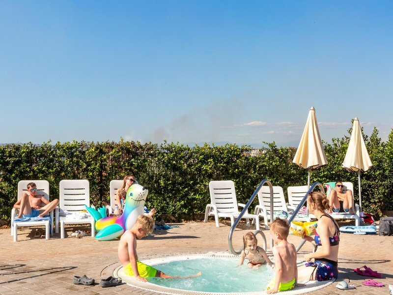 Camping Village Fabulous 16