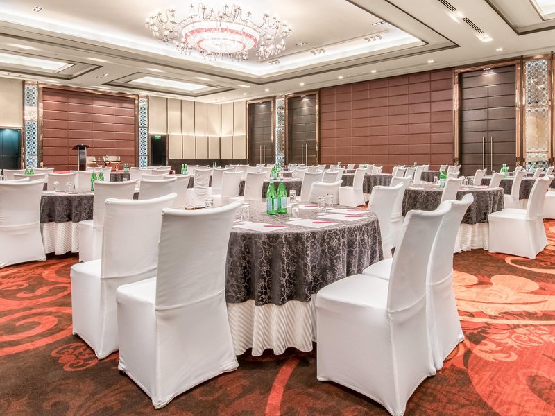 Crowne Plaza New Delhi Rohini 11