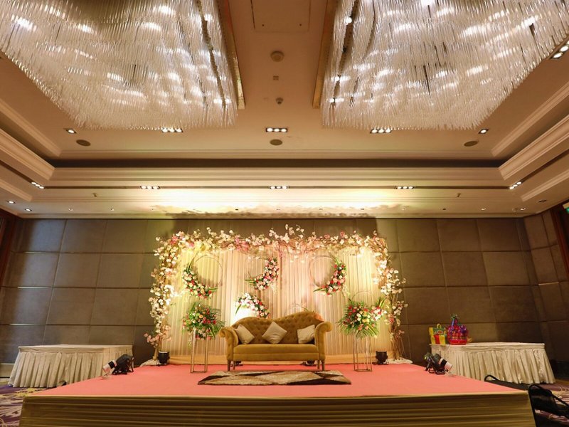 Holiday Inn New Delhi Mayur Vihar Noida 12