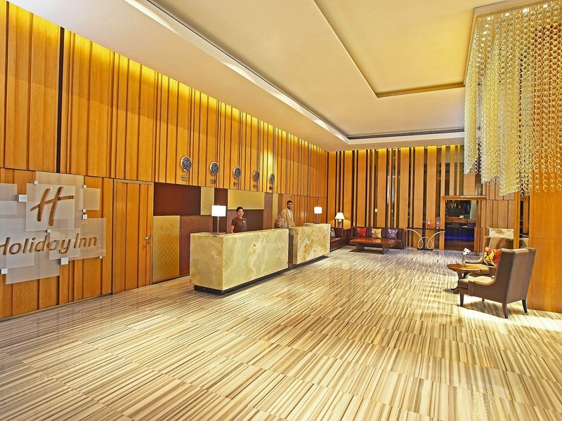 Holiday Inn New Delhi Mayur Vihar Noida 14