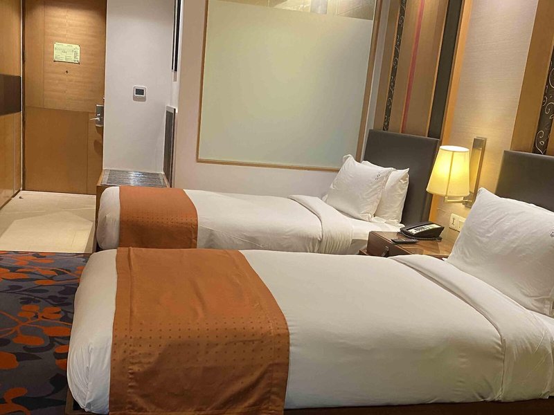 Holiday Inn New Delhi Mayur Vihar Noida 31