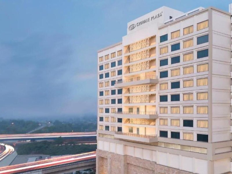 Crowne Plaza New Delhi Noida Mayur Vihar 1