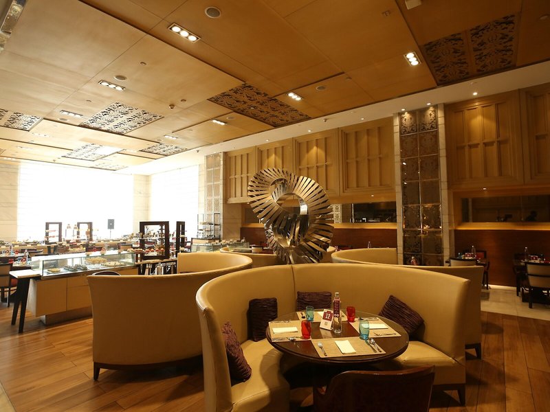 Crowne Plaza New Delhi Noida Mayur Vihar 19