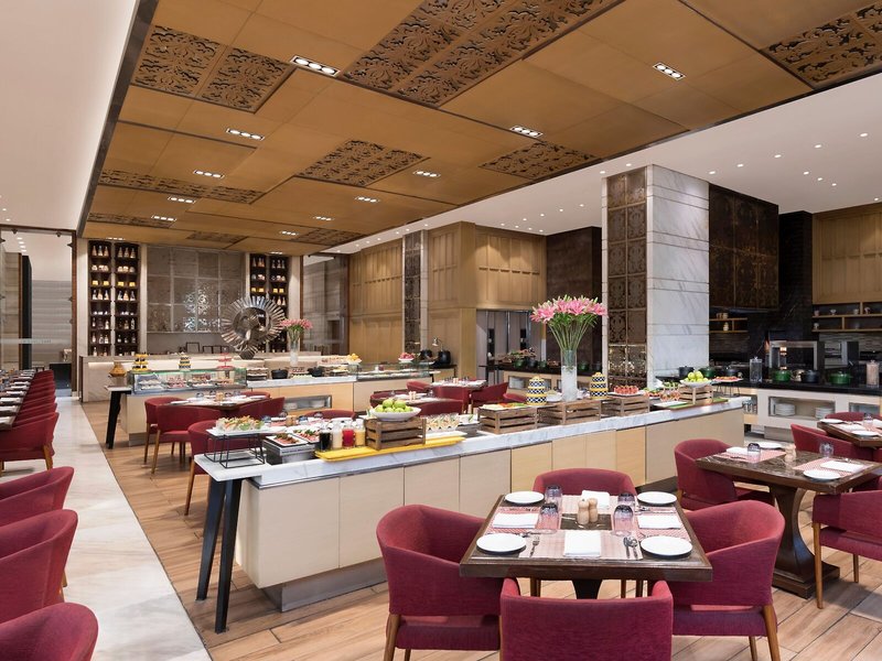 Crowne Plaza New Delhi Noida Mayur Vihar 20