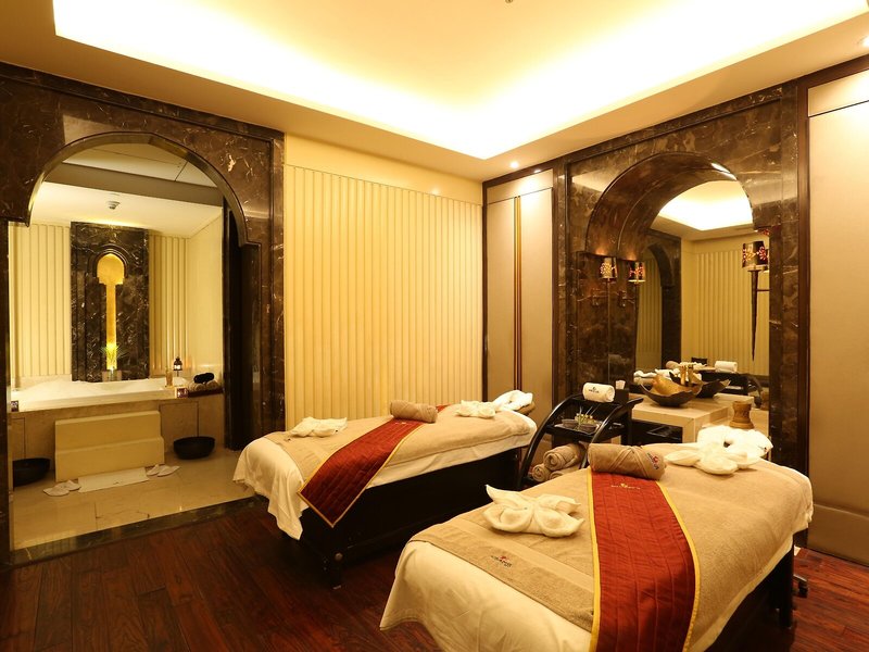 Crowne Plaza New Delhi Noida Mayur Vihar 31