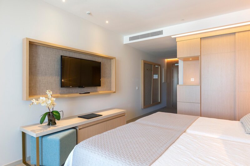 Hipotels Barrosa Park 13