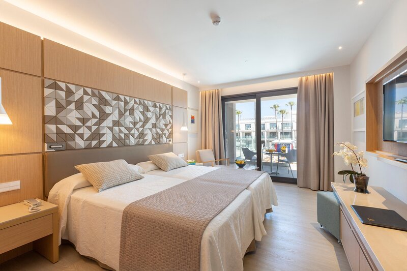 Hipotels Barrosa Park 14