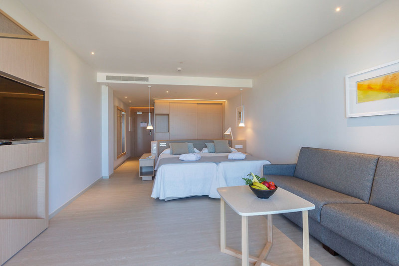 Hipotels Barrosa Park 39 - Room Example