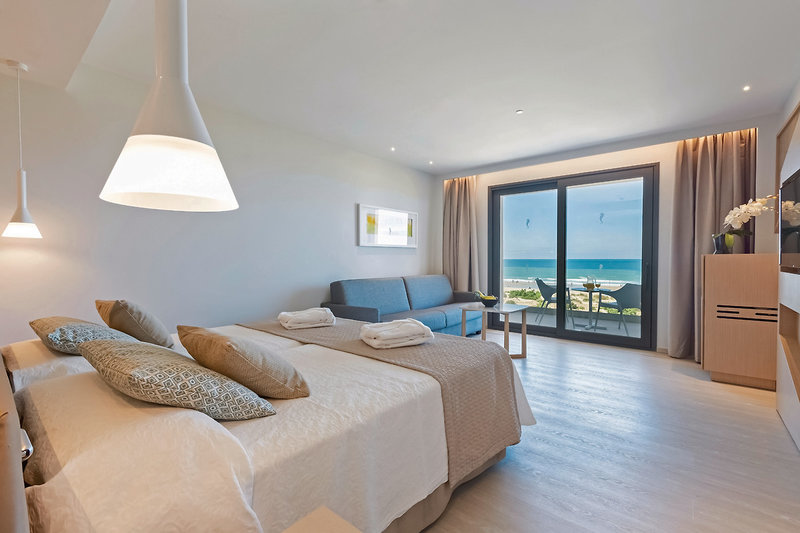 Hipotels Barrosa Park 44 - Room Example