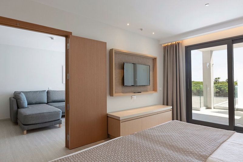Hipotels Barrosa Park 48 - Room Example